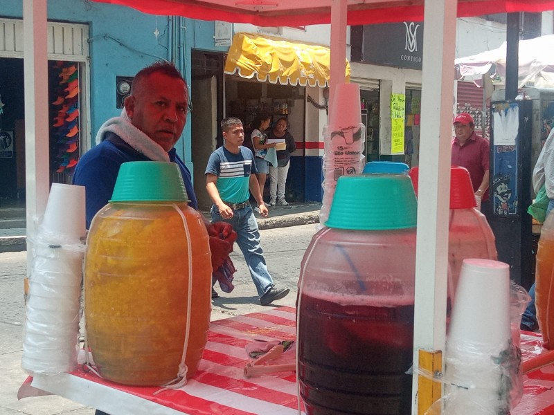 Aguas frescas adquieren demanda por altas temperaturas