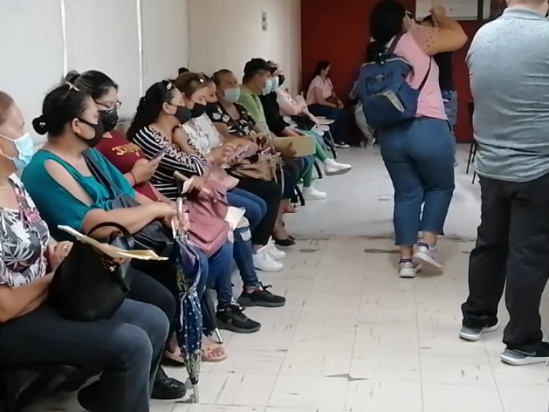 Ahora si dejan pasar a las oficinas del registro civil