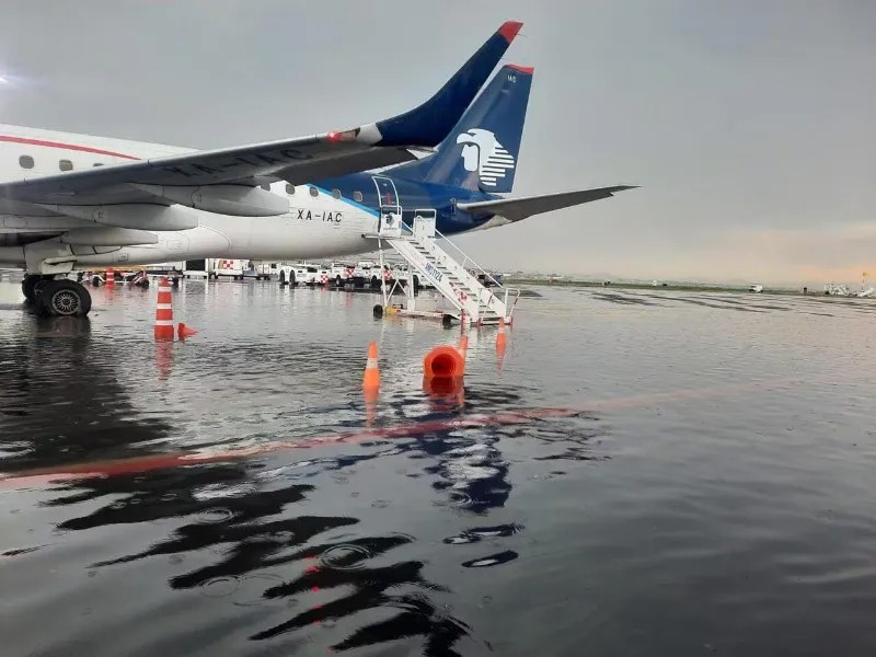 AICM refuerza medidas para operar pese a lluvias intensas