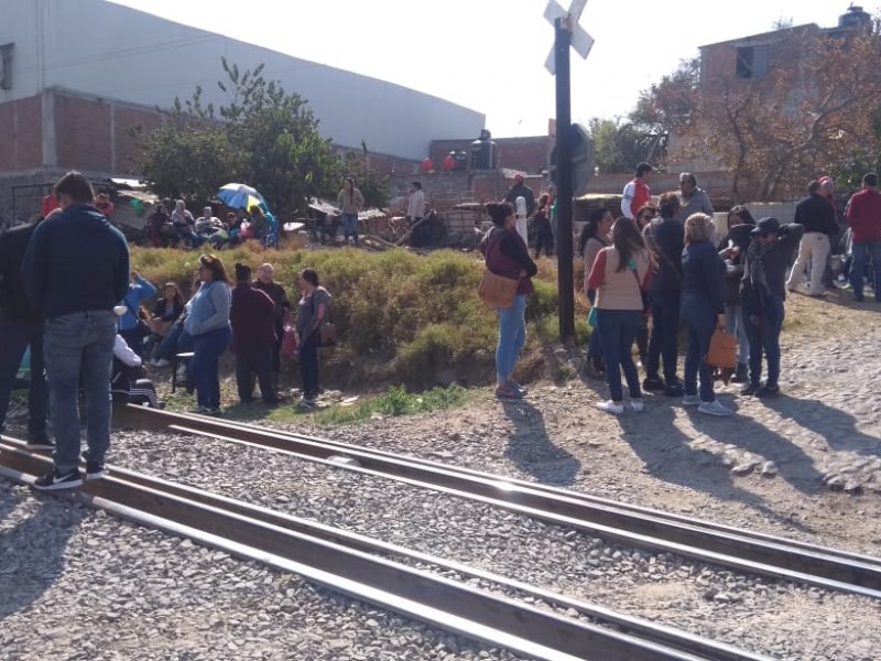 AIEMAC pide retirar a manifestantes de vías