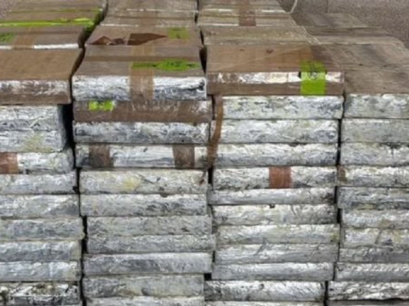 AIFA: Decomisan 70 kilos de droga en empresa de paquetería