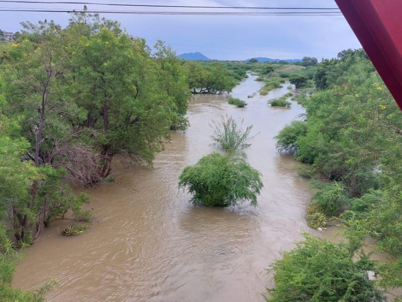 Al 35% nivel del río Tehuantepec por desfogue de presa 