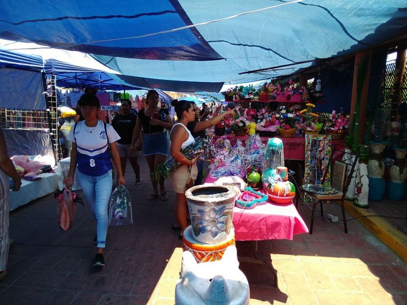 Al 80% ventas en tianguis por Día de las Madres