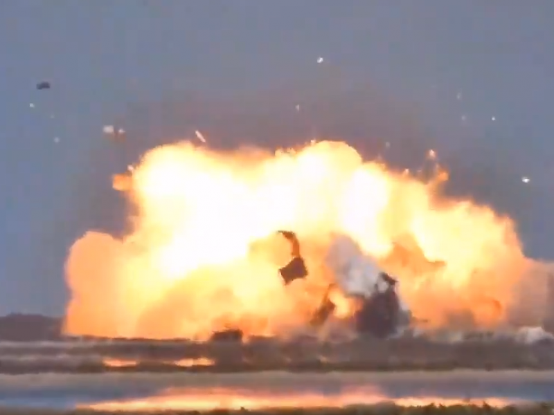 Al aterrizar explota prototipo de cohete de SpaceX