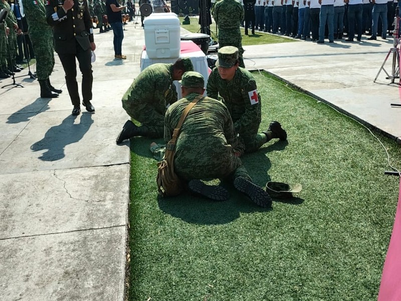 Al menos 15 personas se desmayaron durante ceremonia de batalla