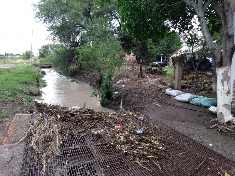 Alarman escurrimientos en San Juan de Razos