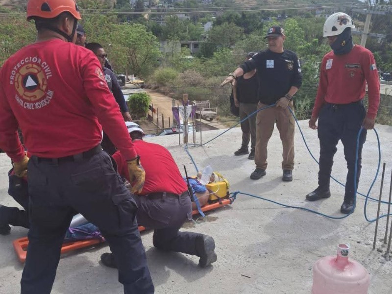 Albañil electrocutado y herido en obra en Santa Cruz Xoxocotlán