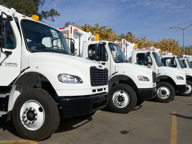 Alcalde anuncia la adquisición de 10 nuevos camiones recolectores