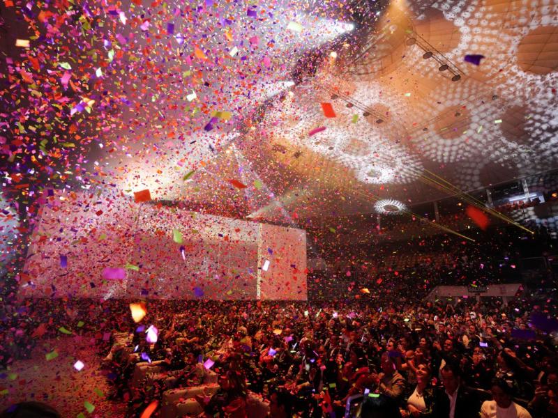 Alcaldesa defiende gratuidad y autosuficiencia de la Feria Estatal de León 2027