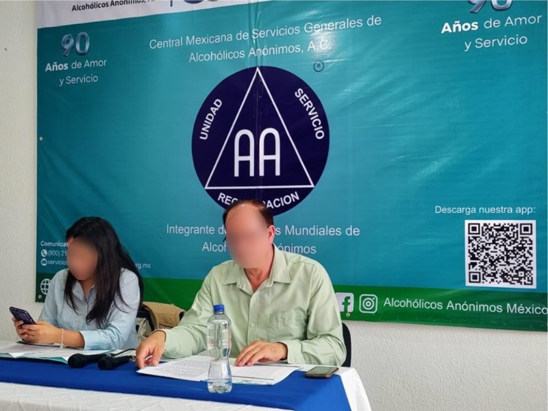 Alcohólicos Anónimos cumple 90 años con jornada informativa nacional