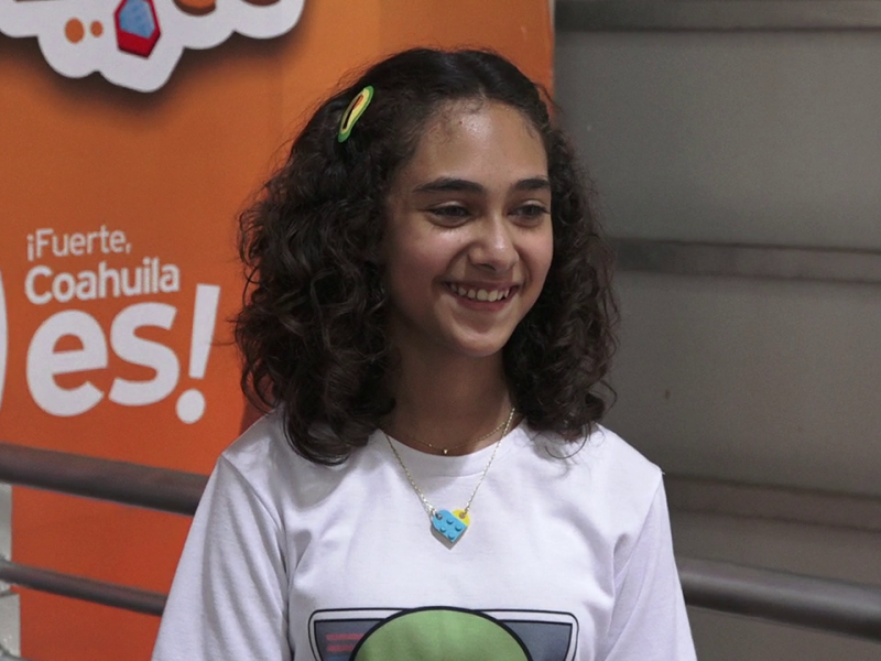 Alejandra busca apoyo para asistir a concurso en Turquía