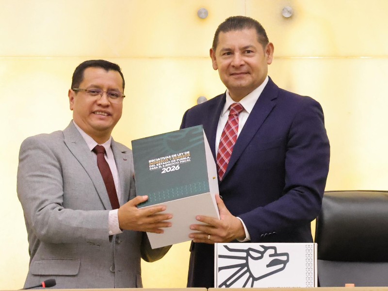Alejandro Armenta entrega Paquete Económico 2026 al Congreso