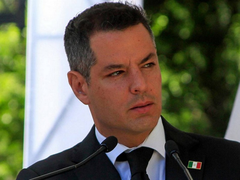 Alejandro Murat anuncia su renuncia irrevocable al PRI