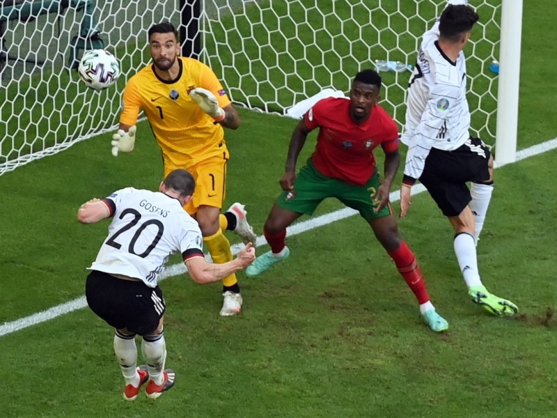 Alemania resucita goleando a Portugal