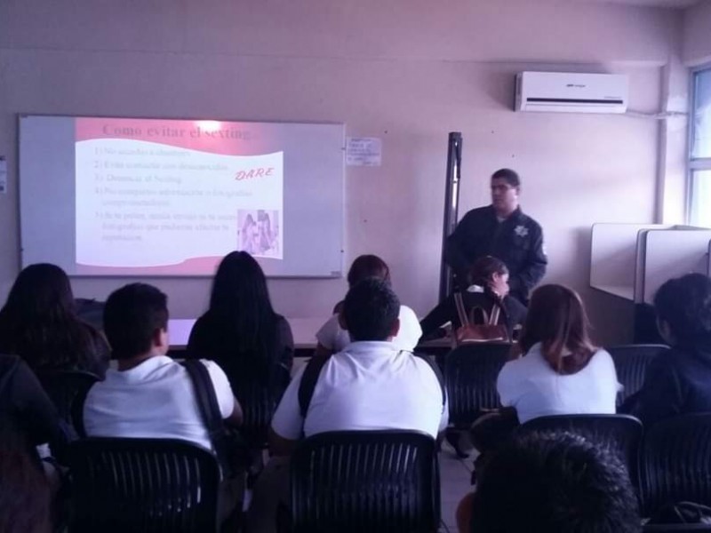 Alerta en escuelas por uso de Vapeadores