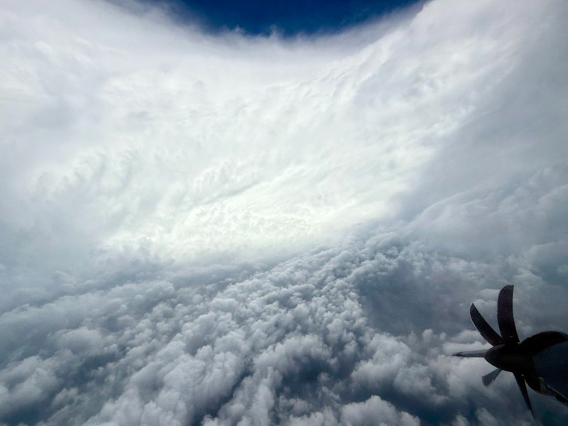 Alerta máxima en Jamaica por huracán Melissa categoría 5 Alerta máxima en Jamaica por huracán Melissa categoría 5