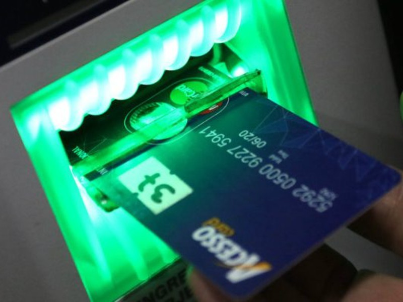 Alerta por clonación de tarjetas en cajeros automáticos