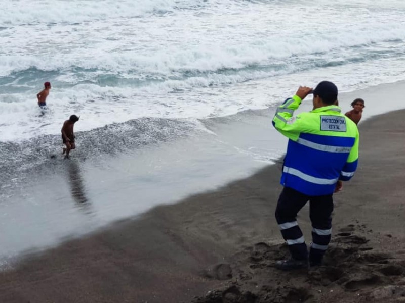 Alertan a ramaderos y turistas en costas colimenses por 