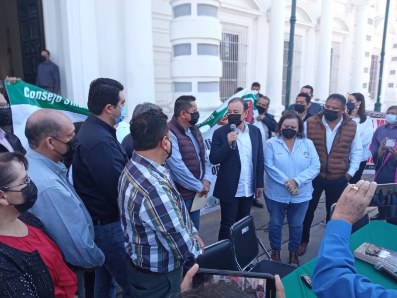 Alfonso Durazo recibe solicitud de audiencia de sindicatos de Sonora