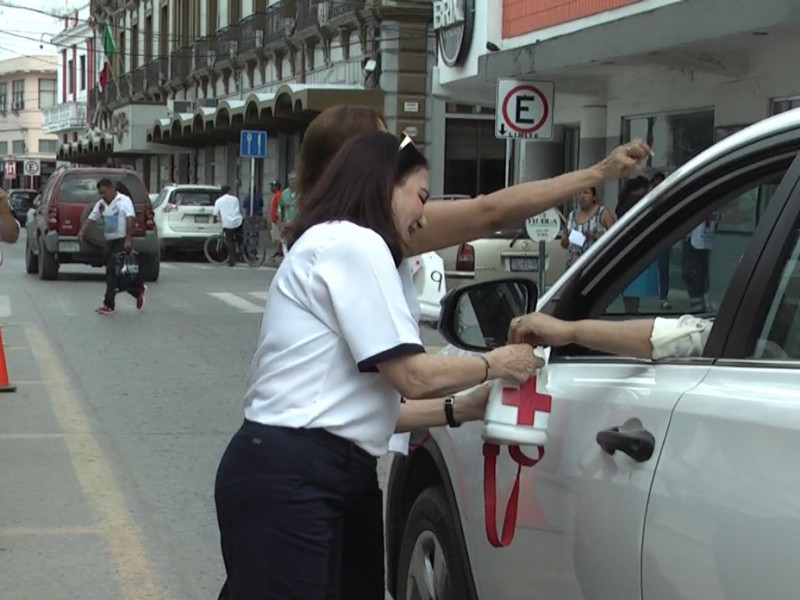 Alistan Colecta de Cruz Roja en Tuxpan