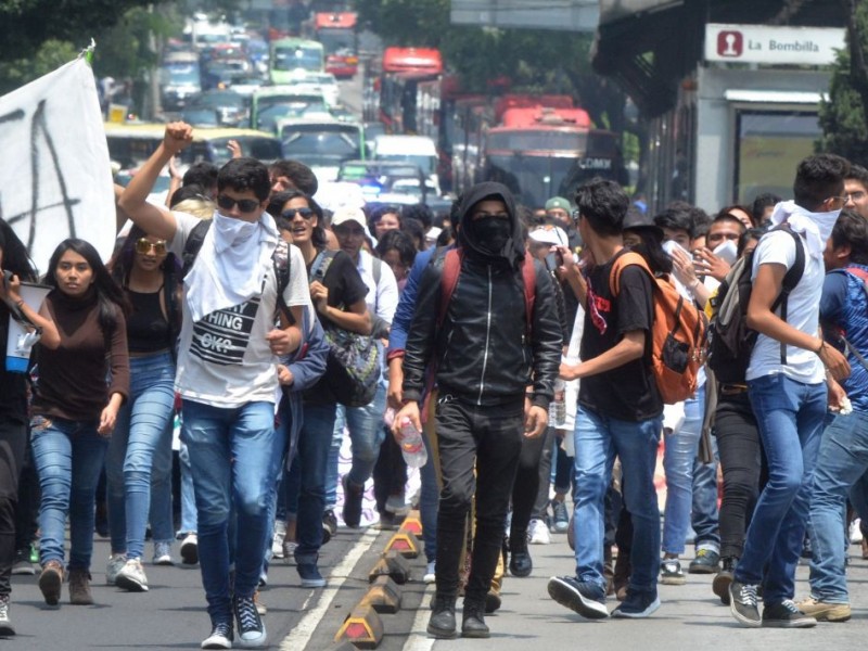 Alistan megamarcha contra porros de la UNAM