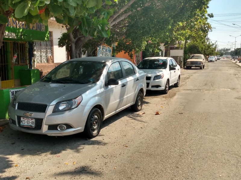 Alrededor de 30 UMA por circular sin placas