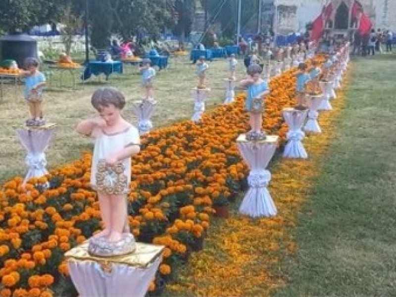 Altares monumentales, tradición de Huaquechula