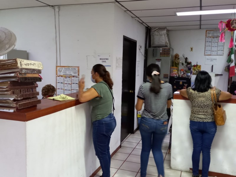 Altas de actas pueden realizarse en Registro Civil de Tuxpan