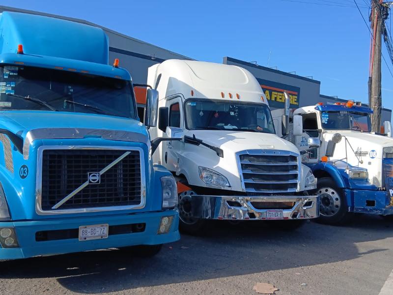 Transportistas protestan en Veracruz para exigir carreteras seguras y frenar asaltos