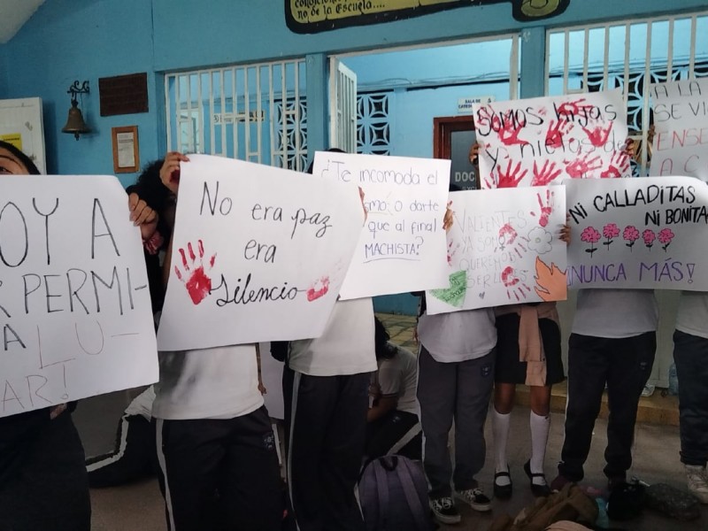 Alumnado de Preparatoria N.1 en Tapachula denuncian acoso sexual