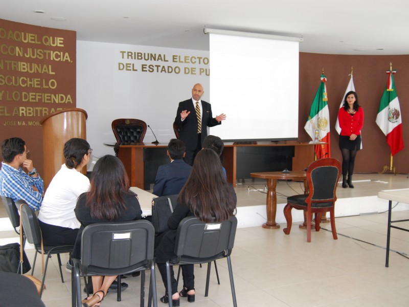 Alumnos BUAP participan en 