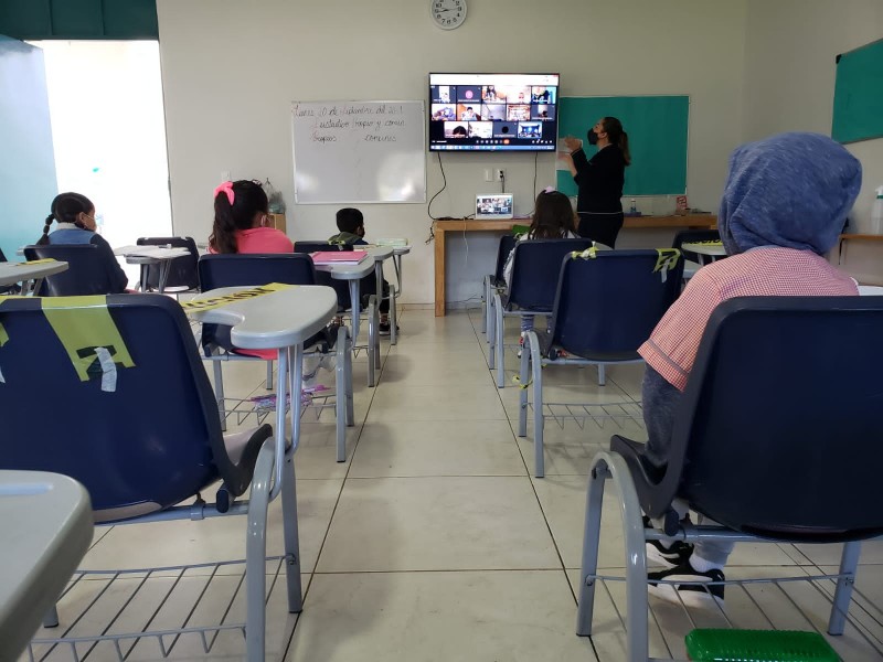 Alumnos de nivel básico regresen a clases presenciales en Zamora 