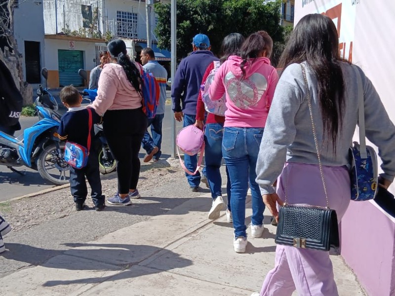 Alumnos de preescolar Carlos Fuentes, no acudieron a clases