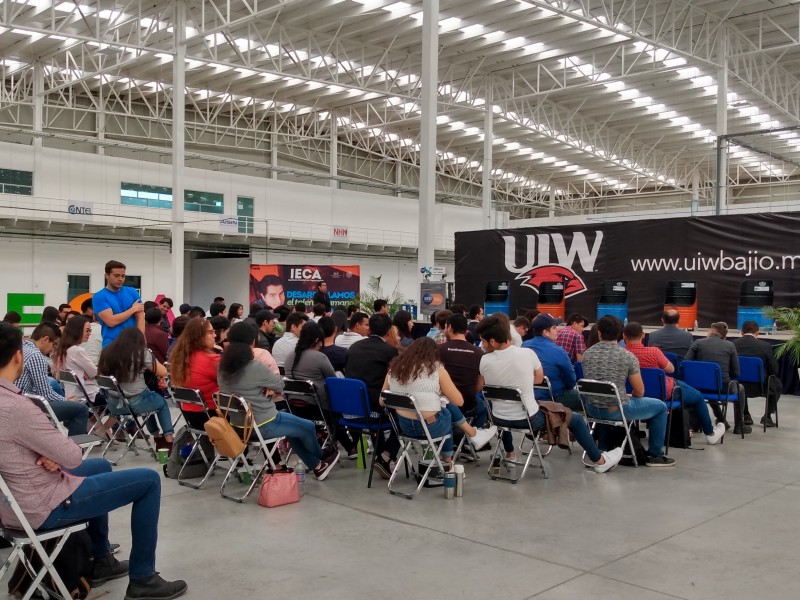 Alumnos inauguran semana de ingeniería