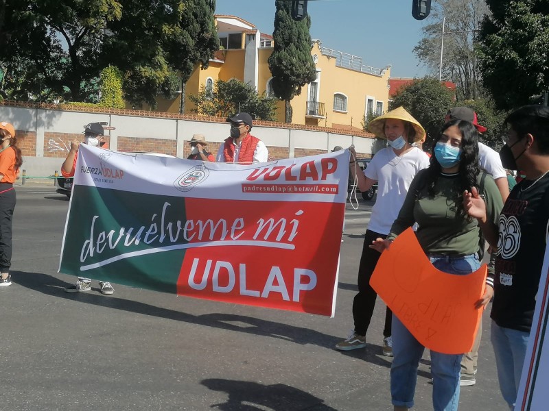 Alumnos UDLAP convocan a otra marcha tras no abrir campus