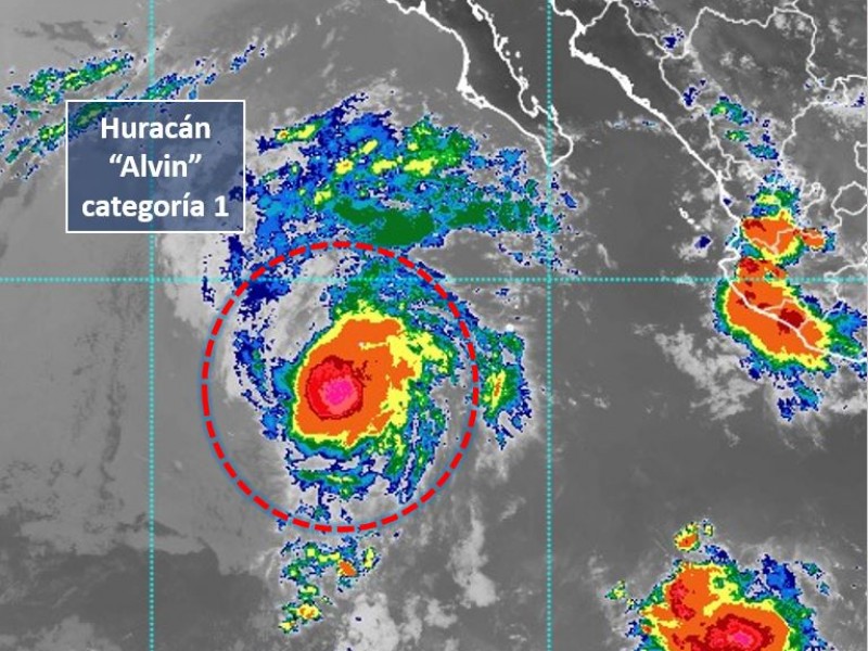 Alvin se intensifica, ya es huracán categoría 1