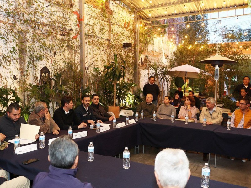 Alcalde se reúne con vecinos del Boulevard García de León