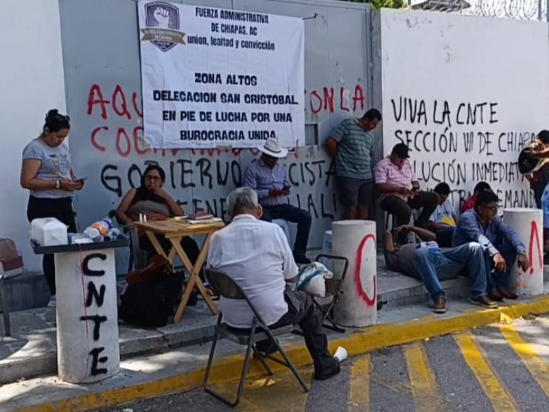 Amagan con paro indefinido si no les resuelven sus demandas