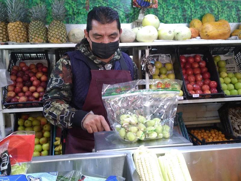 Amas de casa evitarán las uvas por el alto costo