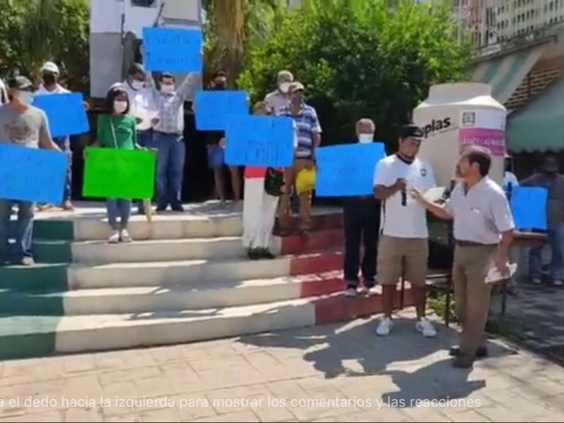 Ambientalistas de Atoyac protestan por contaminación en el río