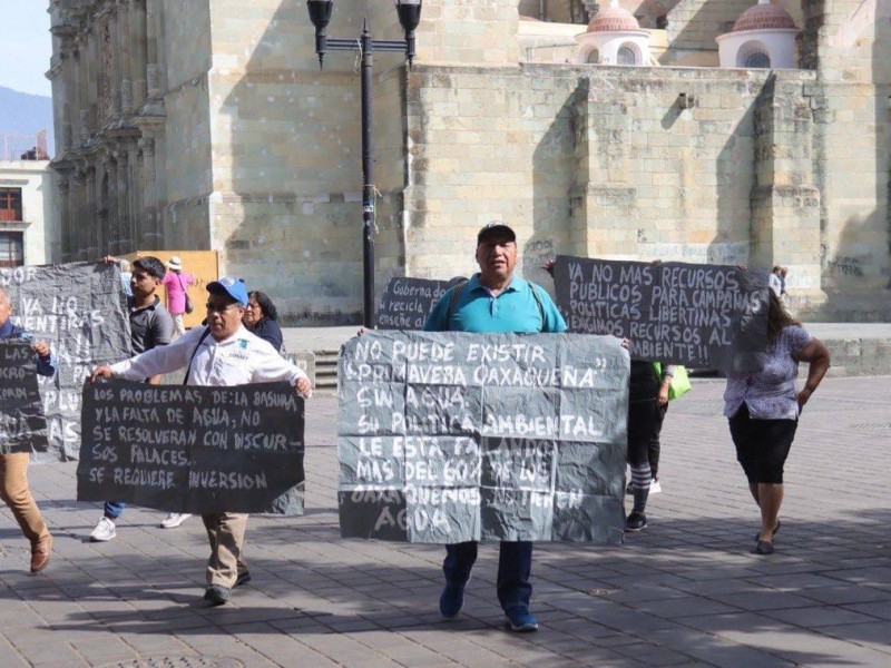 Ambientalistas protestan contra millonarias obras, exigen reactivación de microcuencas