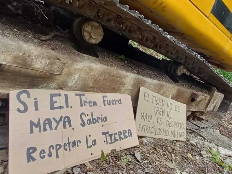 Ambientalistas protestan en Akumal, QRoo, contra el Tren Maya