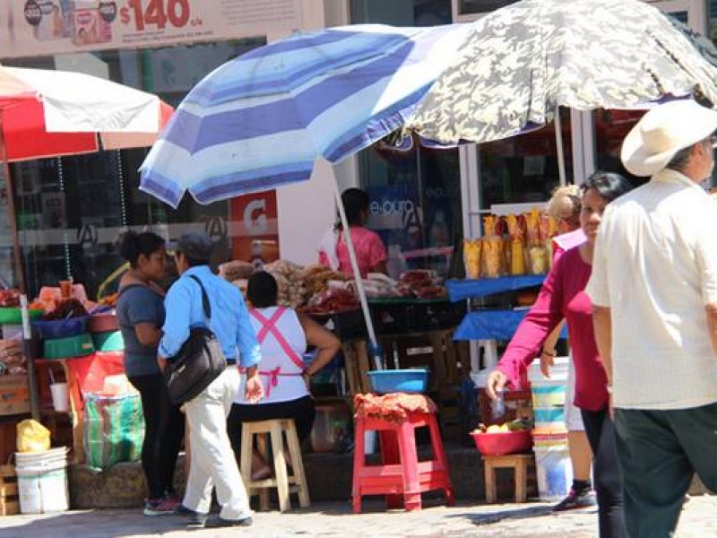 Ambulantaje ha orillado al cierre de establecimientos