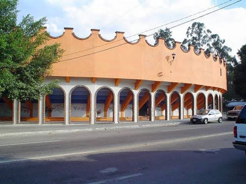 Ambulantes podrán vender en el lienzo charro.