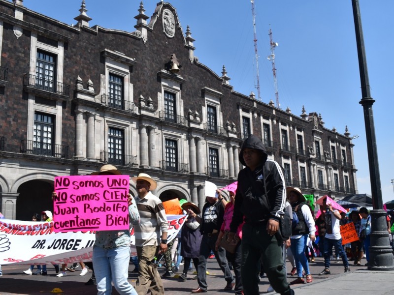 Ambulantes toman calles de Toluca