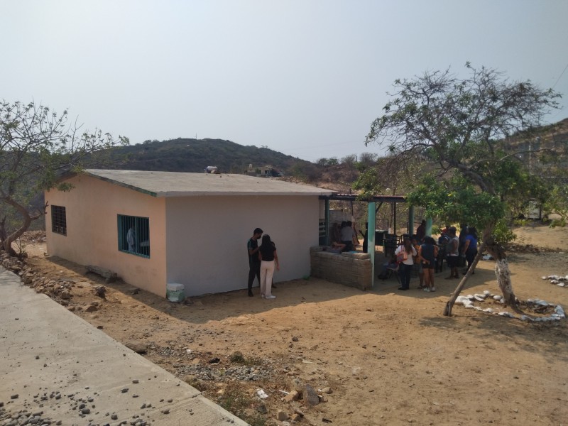 Amenazan desalojar escuela de la sección 59 de Salina Cruz