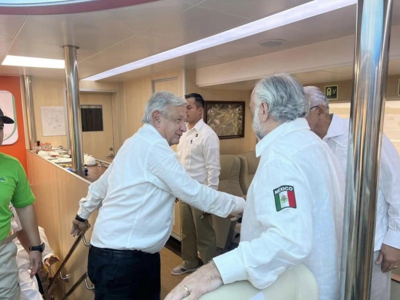 AMLO arriba a San Blas a inaugurar viajes en ferry