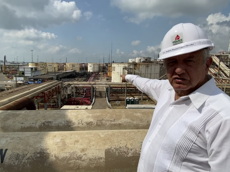 AMLO confirma reactivación de refinería de Minatitlán
