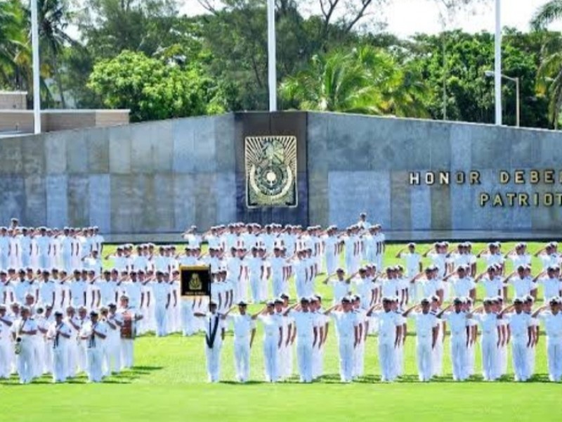 AMLO encabeza ceremonia por Gesta Heroica del Puerto de Veracruz