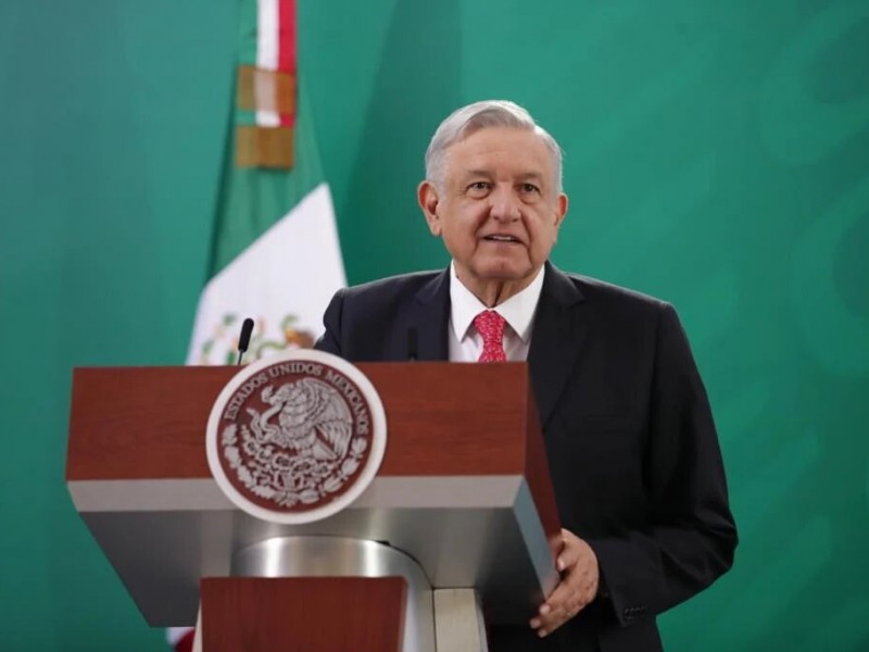 AMLO intenta frenar cuestionamientos hacia Domínguez Servién